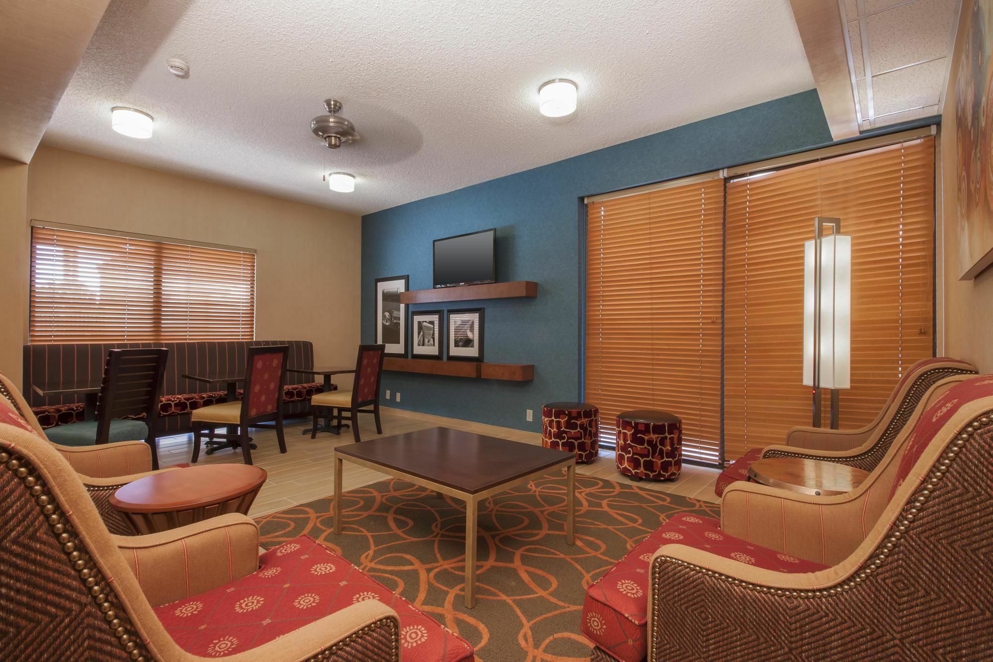 Hampton Inn Phoenix-Чандлър Екстериор снимка